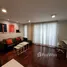 2 спален Кондо в аренду в 49 Plus, Khlong Tan Nuea