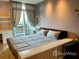 1 chambre Condominium à louer à , Si Phum