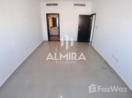 2 спален Квартира на продажу в Tower 33, Al Reef Downtown