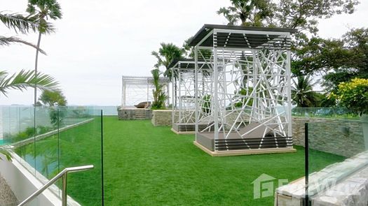 3D Walkthrough of the Communal Garden Area at The Palm Wongamat