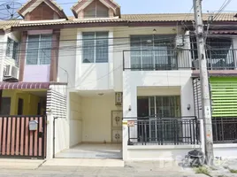 3 침실 Narissara에서 판매하는 타운하우스, Bang Khu Wiang, 방 크루이, 비타부리, 태국
