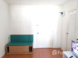 1 Schlafzimmer Wohnung zu vermieten im Lumpini Condo Town Bodindecha - Ramkhamhaeng, Phlapphla, Wang Thong Lang