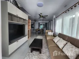 ทาวน์เฮ้าส์ 3 ห้องนอน ให้เช่า ในโครงการ มานา กะทู้ เลค, กะทู้, กะทู้