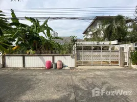 在FazWaz.cn出售的4 卧室 别墅, Din Daeng, 邻铃, 曼谷, 泰国