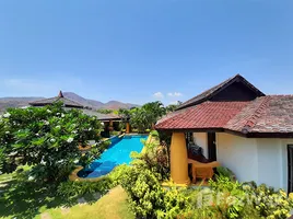 5 Schlafzimmer Villa zu verkaufen im Sanuk Residence, Nong Kae