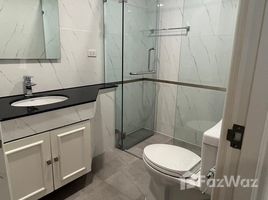 1 спален Квартира в аренду в M Towers, Khlong Tan Nuea