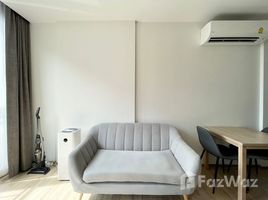 1 Schlafzimmer Wohnung zu verkaufen im Kawa Haus, Phra Khanong Nuea