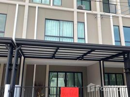 3 Habitación Adosado en venta en Patio Srinakarin - Rama 9, Hua Mak, Bang Kapi, Bangkok