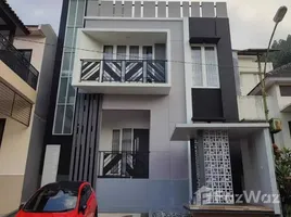 5 Kamar Vila for rent in Indonesia, Batu, Malang Regency, East Jawa, Indonesia