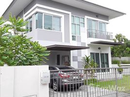 3 Bedrooms House for sale in Bang Phli Yai, Samut Prakan Villa Nova Teparak