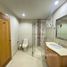 2 Bedroom Condo for sale at The Empire Place, Thung Wat Don, Sathon