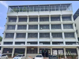 115 SqM Office for rent in Thailand, Sam Sen Nok, Huai Khwang, Bangkok, Thailand