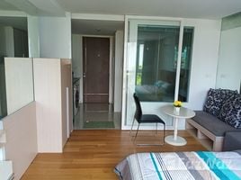 Studio Condo for rent at 15 Sukhumvit Residences, Khlong Toei Nuea, Watthana, Bangkok