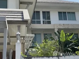 4 Schlafzimmer Haus zu vermieten in Thon Buri, Bangkok, Talat Phlu, Thon Buri
