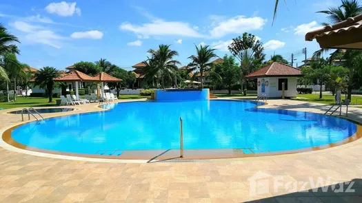 Фото 1 of the Communal Pool at Manora Village I