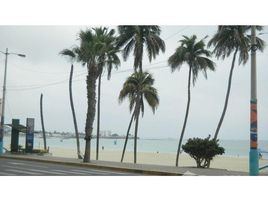 Edificio El Tiburon #4B: Three Bedroom Rental Just Steps Away From Chipipe Beach で賃貸用の 3 ベッドルーム アパート, Salinas, サリナス