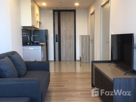 1 Schlafzimmer Appartement zu vermieten im Oka Haus, Khlong Tan