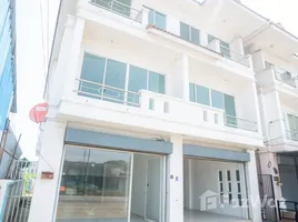 3 Bedroom Shophouse for rent in Tha Wang Tan, Chiang Mai, Tha Wang Tan, Saraphi, Chiang Mai, Thailand