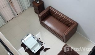 Таунхаус, 3 спальни на продажу в Mae Hia, Чианг Маи Lan Doa Home 