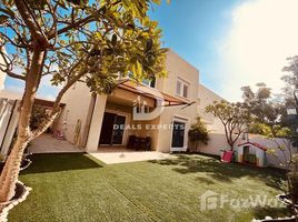 4 chambre Villa à vendre à Desert Style., Al Reef Villas