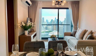 2 Bedrooms Condo for sale in Lumphini, Bangkok Life One Wireless