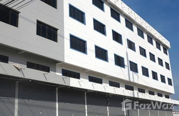 Commercial Building Soi King Kaew 25/1 in ราชาเทวะ, สมุทรปราการ