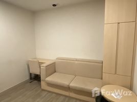 1 Schlafzimmer Wohnung zu vermieten im The Shade Condo Sathorn 1, Chong Nonsi