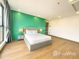 Penthouse For Rent Available Now で賃貸用の 4 ベッドルーム アパート, Tuek L'ak Ti Muoy, Tuol Kouk