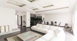 Доступные квартиры в BEAUTIFUL CONDO WITH BEAUTIFUL VIEW WITH BAR ON THIRD FLOOR