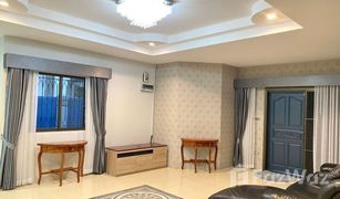 Дом, 3 спальни на продажу в Nong Prue, Паттая Grand T.W. Home 1