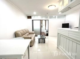 1 Bedroom Condo for sale at Supalai Place, Khlong Tan Nuea