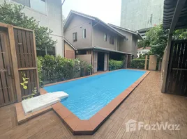 4 chambre Maison for rent in Thaïlande, Khlong Toei, Khlong Toei, Bangkok, Thaïlande