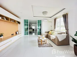 2 Bedroom Townhouse for sale at Rattanakorn Village 18, Na Kluea