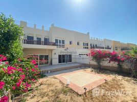 4 Schlafzimmer Reihenhaus zu verkaufen im The Townhouses at Al Hamra Village, Al Hamra Village