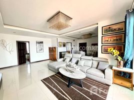 Condo 3Bedrooms Available For Rent In Tonlebasac で賃貸用の 3 ベッドルーム アパート, Tonle Basak