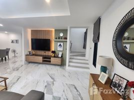 4 спален Вилла for sale in OTOP Patong, Патонг, Патонг