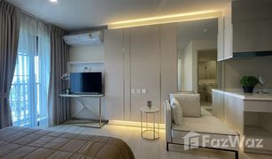 2 Bedrooms Condo for sale in Lumphini, Bangkok Life One Wireless