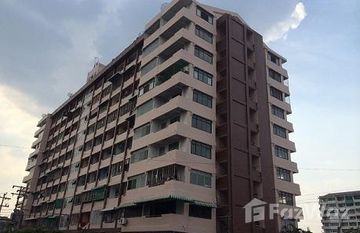 Bang Yai Condo Town in Sao Thong Hin, 暖武里