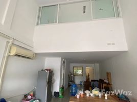 4 Schlafzimmer Reihenhaus zu vermieten in Phuket Town, Phuket, Chalong, Phuket Town