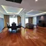 4 Bedroom Apartment for rent at Royal Residence Park, Lumphini