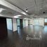 220 кв.м. Office for rent at Bangkok Business Center Building, Khlong Tan Nuea, Щаттхана