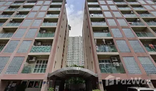 Studio Condo for sale in Huai Khwang, Bangkok Modern Sweet Home