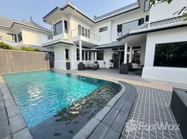 4 спален Вилла for rent in Таиланд, Khlong Tan Nuea, Щаттхана, Бангкок, Таиланд