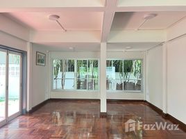 3 спален Дом for rent in Asok BTS, Khlong Toei, Khlong Toei