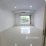 2 Bedroom Townhouse for sale at Sirarom Plus Donthong, Bang Tin Pet, Mueang Chachoengsao, Chachoengsao