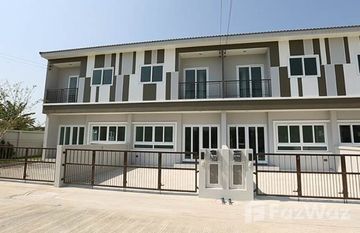 Suetrong Cozy Townhome in Lahan, Nonthaburi