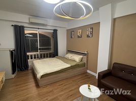 Студия Кондо на продажу в Niran Residence 3, Dokmai, Пращет, Бангкок