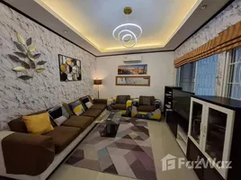 4 Schlafzimmer Reihenhaus zu vermieten in Pattaya, Nong Prue, Pattaya