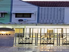 ขายทาวน์เฮ้าส์ 3 ห้องนอน ในโครงการ หมู่ บ้าน รัตนาวดี, บางรักพัฒนา