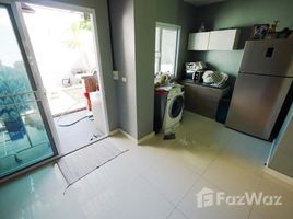 3 Bedroom Townhouse for sale at Bless Town Srinakarin - Namdang, Bang Kaeo, Bang Phli